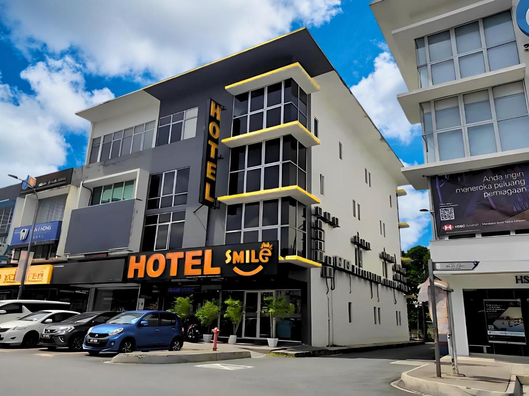 Smile Hotel C180 Cheras Selatan Kültér fotó